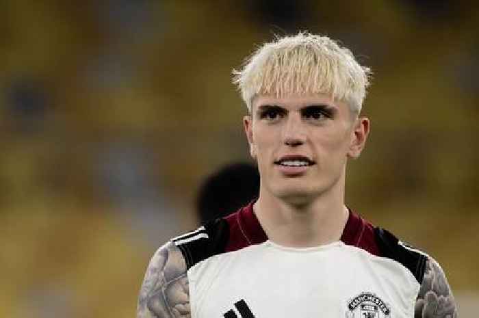 Aston Villa 'exploring' transfer for wantaway Man United player