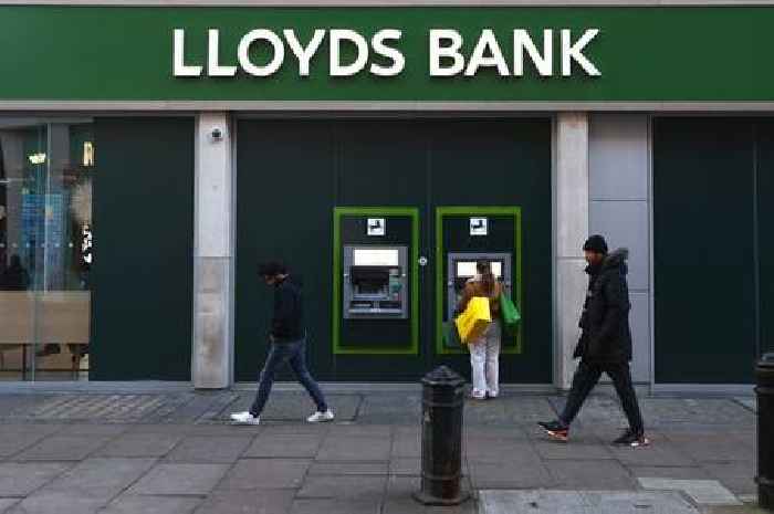 Lloyds Bank, Halifax, NatWest closing over 100 branches in June - full list