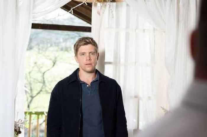 Raging Emmerdale fans want to 'sue writers' after guessing reason for Robert Sugden's return