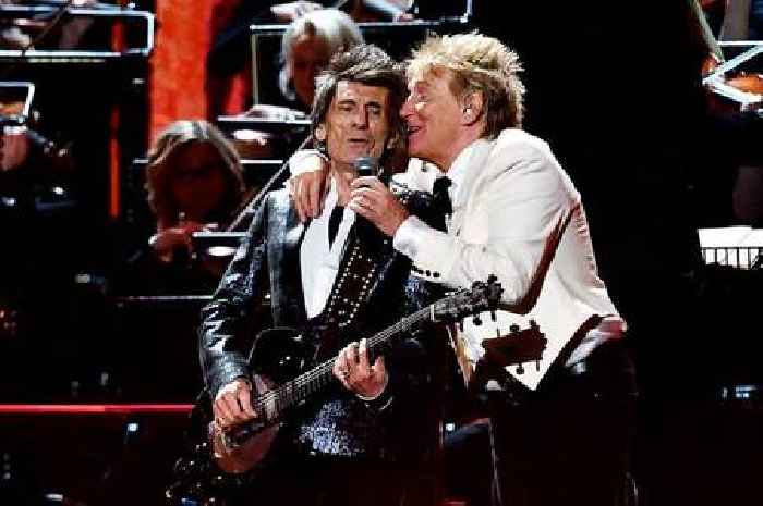Rod Stewart to reunite with Faces band member Ronnie Wood at Glastonbury