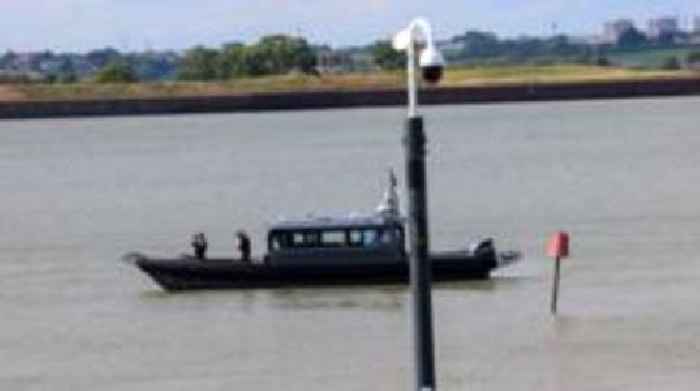 Search under way for girl missing in River Thames