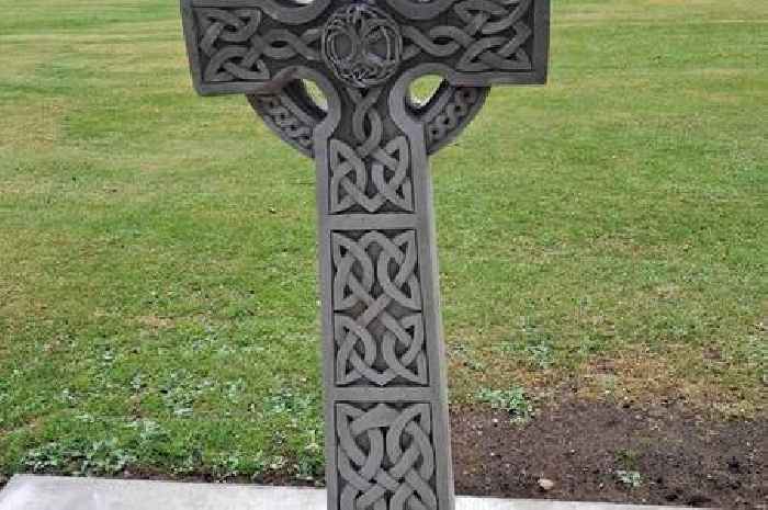 Falkirk councillors leads service to remember 1500 people in 'paupers' grave