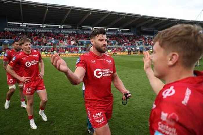 Leinster v Scarlets team news for huge URC quarter-final as Peel makes selection decision