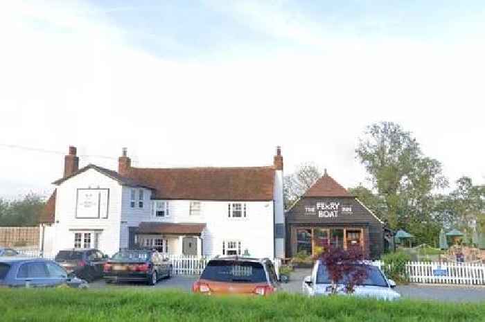 The pretty Essex riverside pub with 'fabulous' roast dinners once owned by Queen Elizabeth I