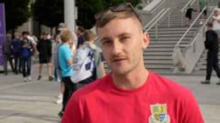 Southend fans 'proud' despite Wembley loss