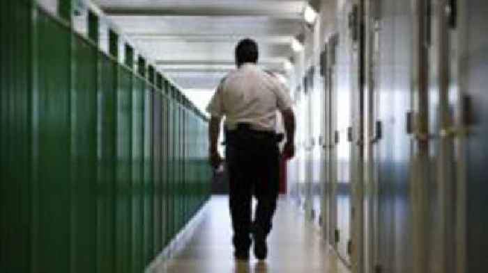 Prison officers should be armed, say Conservatives
