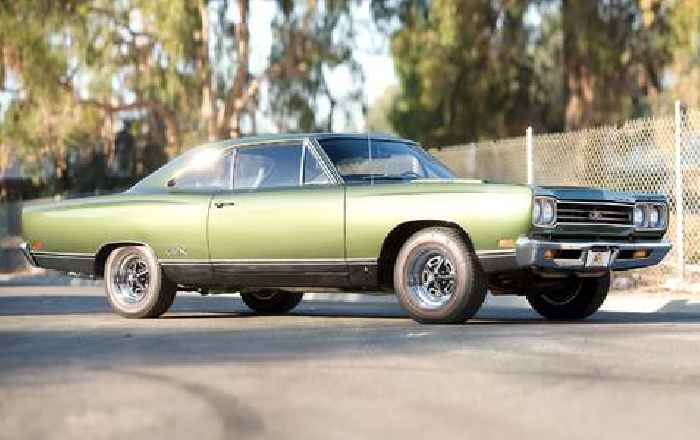 9,800-Mile Survivor 1969 Hemi GTX Once Ran Low 11s, Sat 20 Years; Why the Low Price Now?