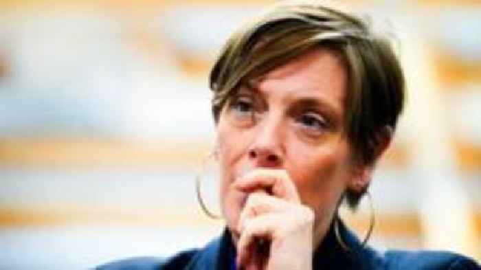 Minister apologises for grooming gangs report delay