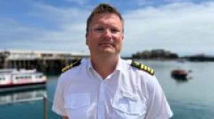 Waves from ferries 'not uncommon' - harbourmaster