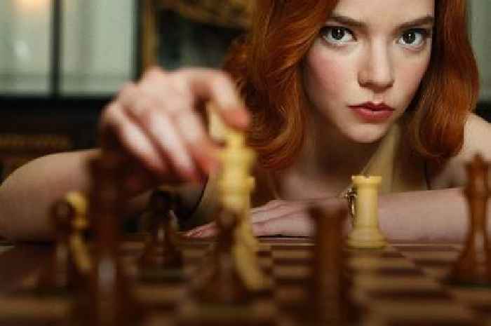 'Brilliant' Cold War period drama 'literally best thing on Netflix'