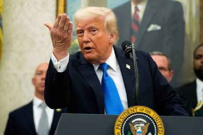 Donald Trump's phone background mocked after being caught on camera