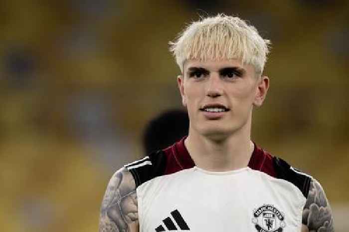 Alejandro Garnacho Chelsea transfer stance as second summer deal 'touch and go'