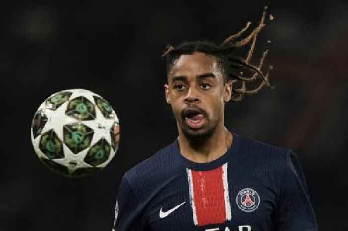 Bradley Barcola to Chelsea transfer dream explained after £50m priority decided