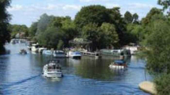 U-turn over concerts on Thames private island
