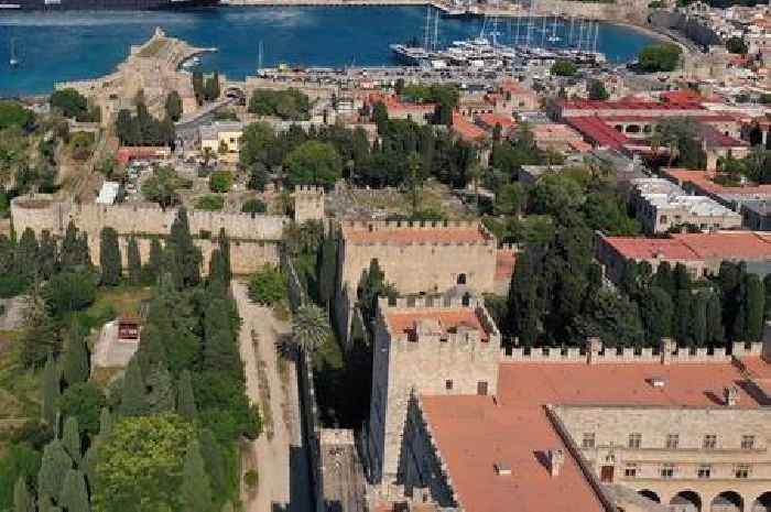 TUI issues urgent warning to UK tourists in Greece and Turkey