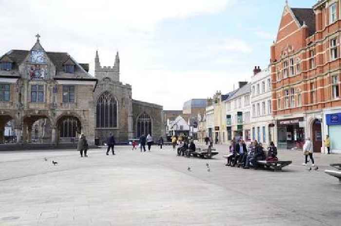Man attacked in city centre in front of children
