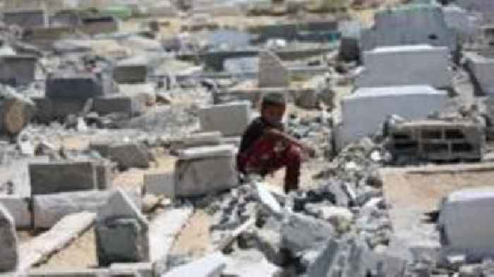 Gaza now worse than hell on earth, humanitarian chief tells BBC