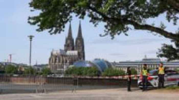 Cologne evacuates 20,000 so WW2 bombs can be defused