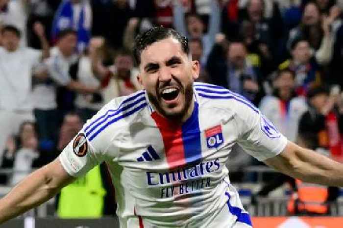 Liverpool dealt major setback as Man City 'agree personal terms' with transfer target