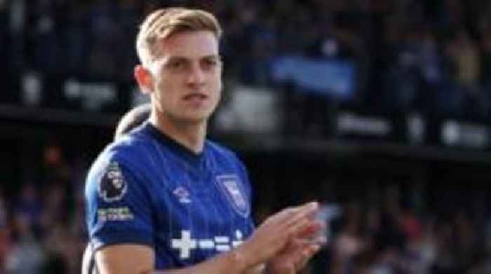 Chelsea sign Ipswich striker Delap in £30m deal