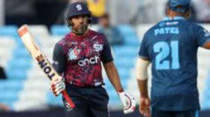 Bopara inspires Northants, Foxes edge out Lightning