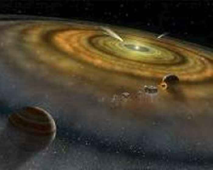 Space pebbles and rocks play pivotal role in giant planet's formation