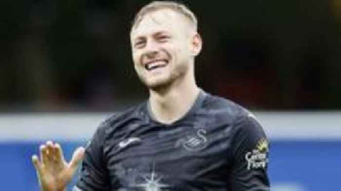 Swans eye defenders as Norwich join Darling chase