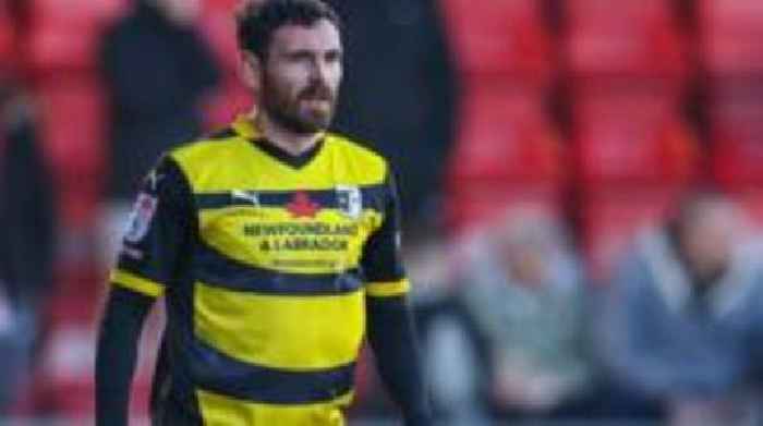Barrow winger Worrall to stay on as player/coach