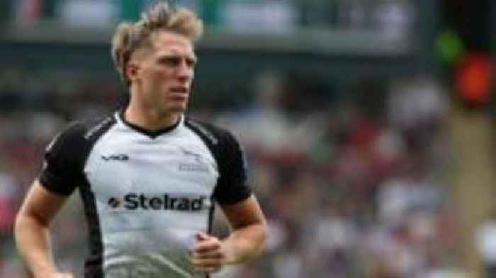 Worcester sign Newcastle full-back Brown