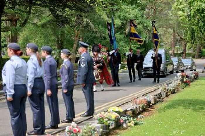 105-year-old Second World War airman given funeral family 'never dreamt of'