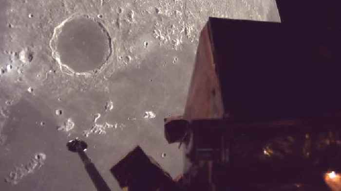 Japanese company attempts privately-financed moon landing