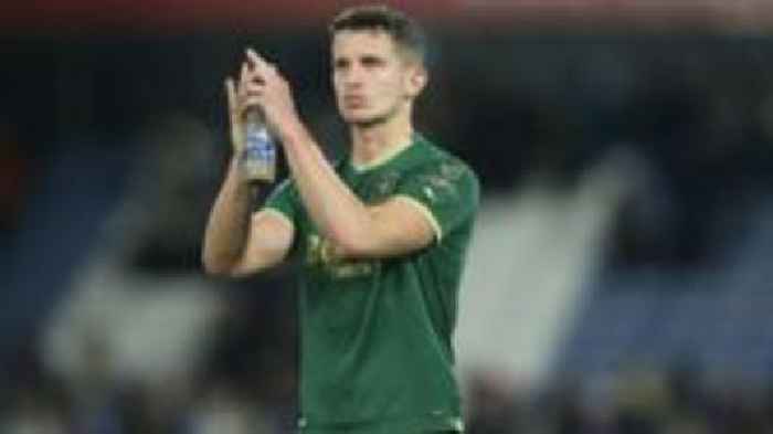 Houghton to leave Argyle despite offer of new deal