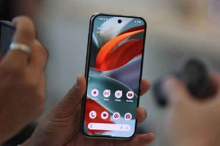 Owners of Android phones must update their phones 'immediately'