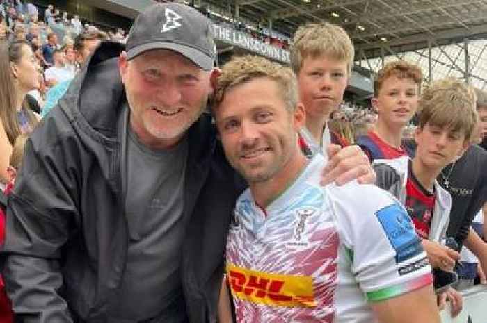 Neil Jenkins writes to Leigh Halfpenny after being replaced by him and everyone is blown away