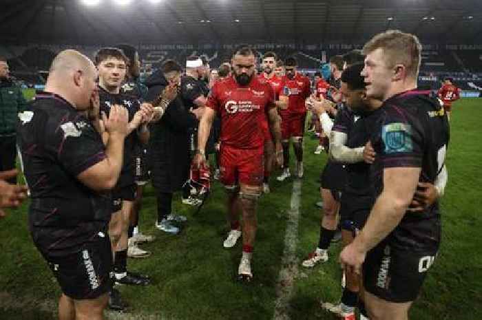 Today's rugby news as Welsh players fear for their jobs amid dispute and Wales play England