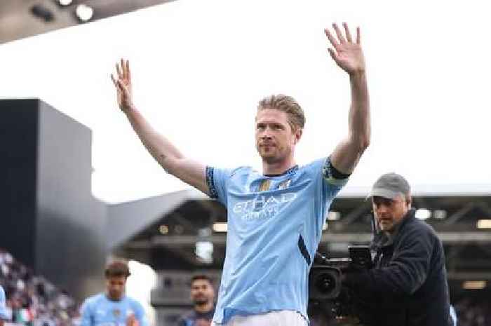 Wrexham's transfer chief discusses Kevin De Bruyne move and Ryan Reynolds' budget plan