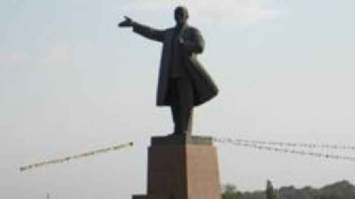Central Asia's tallest Lenin statue taken down