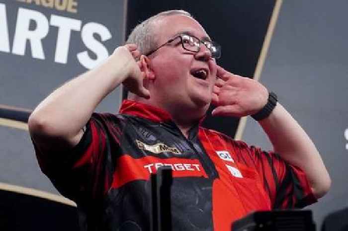 Stephen Bunting wins Nordic Darts Masters after Luke Littler crashes out