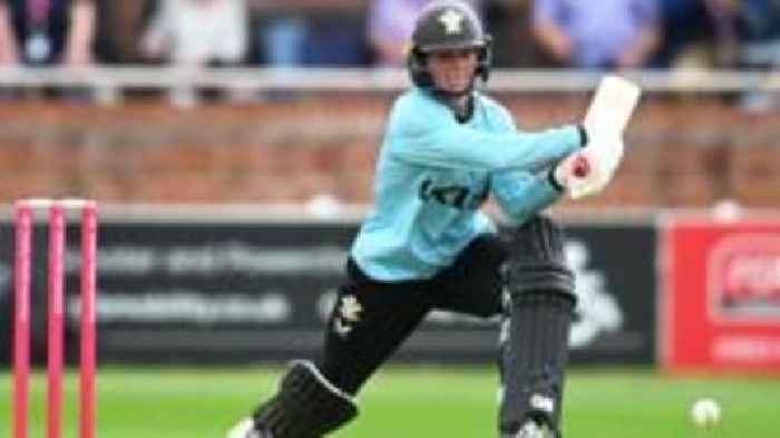 Scholfield's crucial six at Lancs takes Surrey top