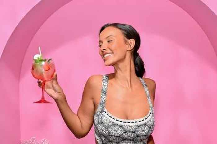 Maya Jama surprises fans with trip to local student bar
