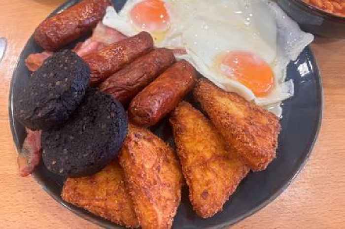 I tried the 23-piece Morrisons Big Daddy breakfast and it came on four plates