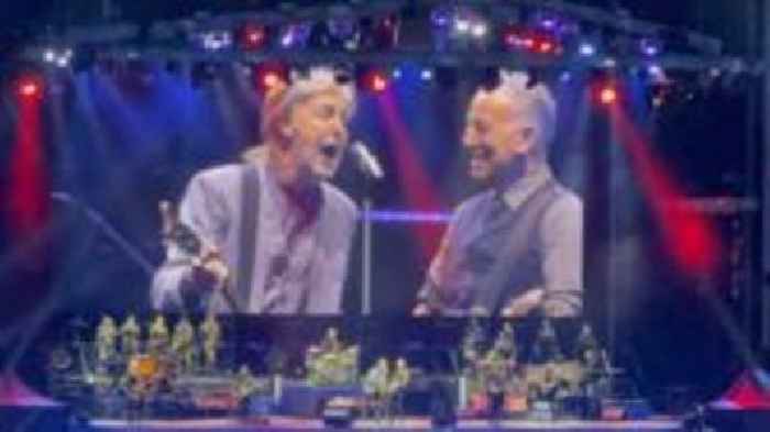 Sir Paul McCartney joins Bruce Springsteen in duet