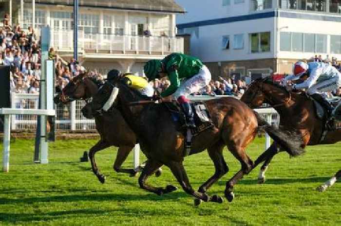 Champion jockey Oisin Murphy tipped to land a treble at Windsor
