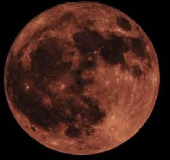 How to catch rare Strawberry Moon which won't be seen again until 2043