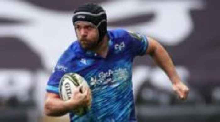 Ospreys number eight Morris signs new deal