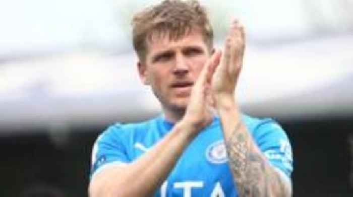 Collar and Touray leave Stockport