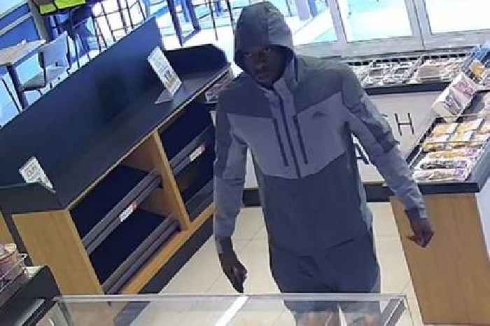 Police search after phone stolen and attempted £999 transaction made