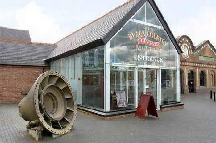 Popular spot named best tourist attraction in UK beating big name theme parks