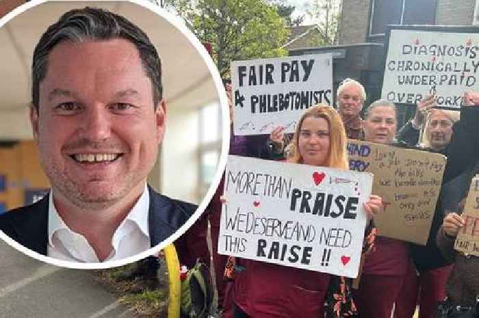 Hospital staff urge chief executive to 'stop hiding' and meet to resolve pay dispute as third strike month looms