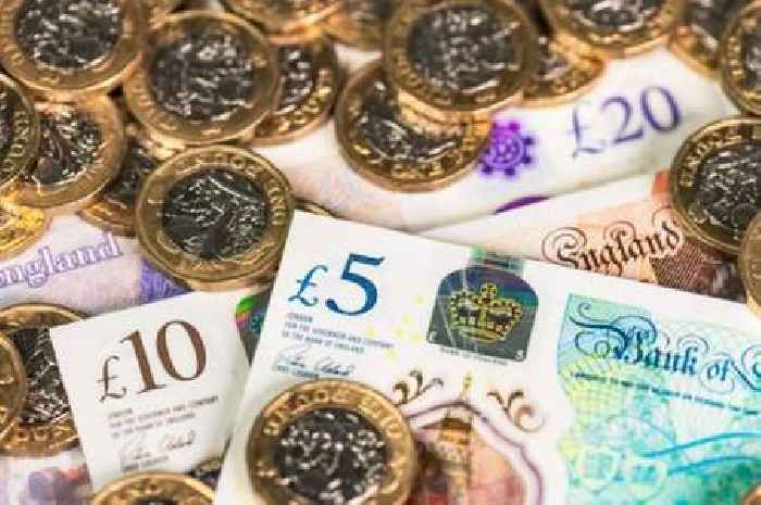 UK households on four DWP benefits being gifted free £50 bonuses